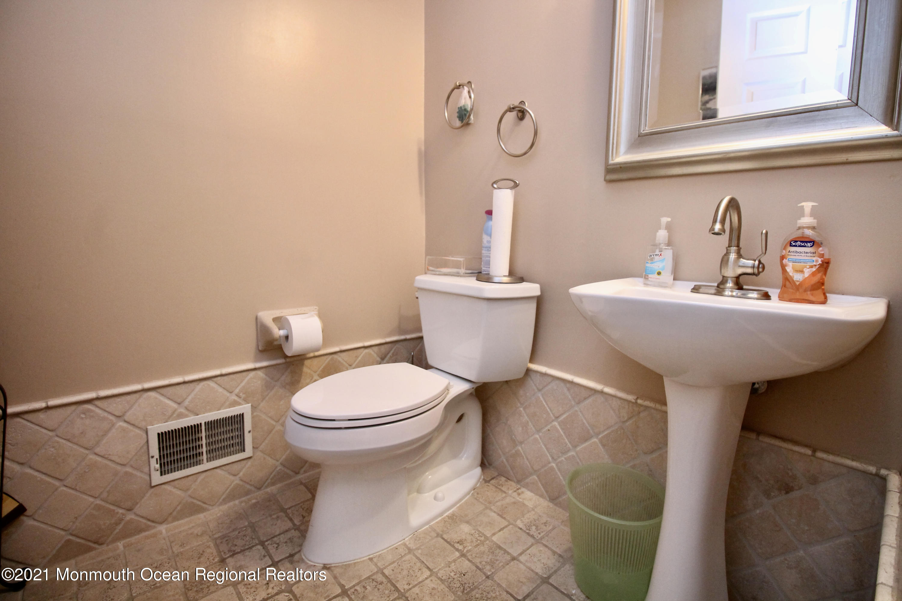 146 Setter Place Freehold, NJ 07728 - Photo 19 of 46 AA8EA015-1B9C-454A-B64B-BBDB7A1BB2CC_1_2
