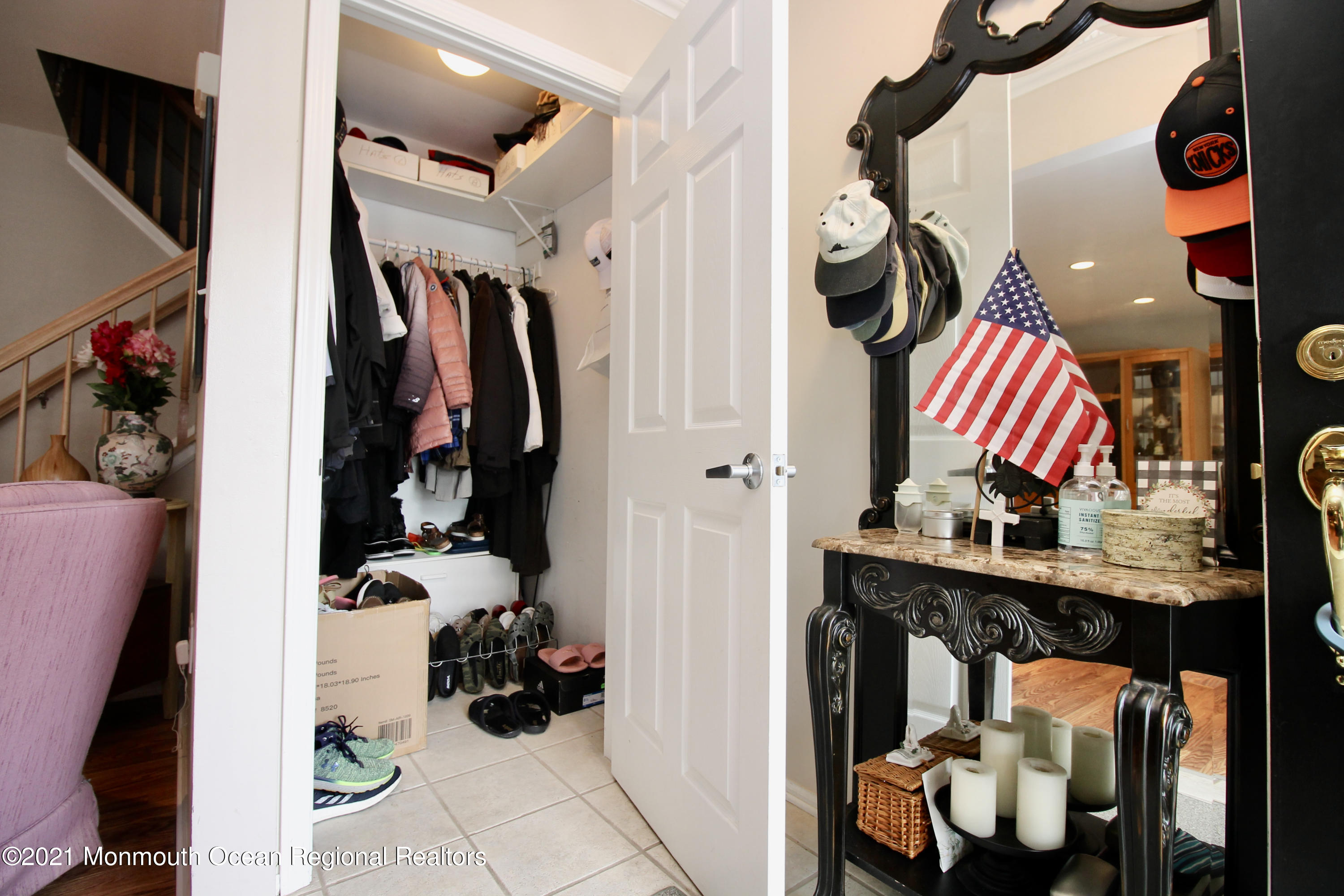 146 Setter Place Freehold, NJ 07728 - Photo 6 of 46 ECFAE3EB-B5F6-42EA-8499-919B590FED95_1_2