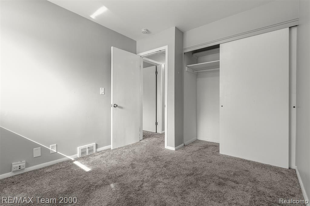 19431 Stephens Eastpointe, MI 48021 - Photo 31 of 46 Gallery Image 31