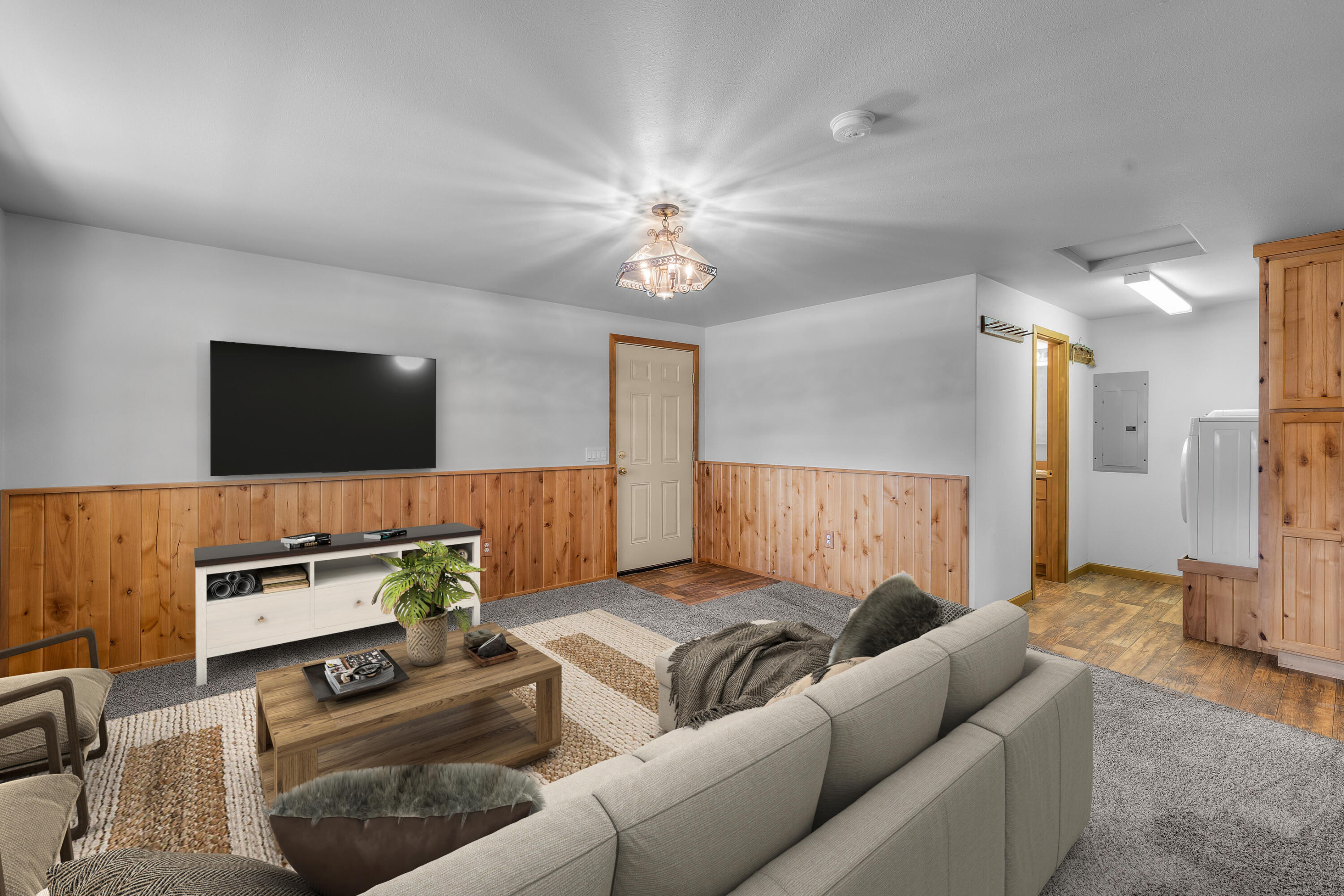 22818 McGrath Road Bend, OR 97701 - Photo 11 of 57 Virtually Staged Flex Room- Family Room