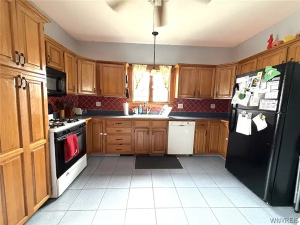 $229,900 | 108 Lyndale Avenue, Tonawanda, NY 14223