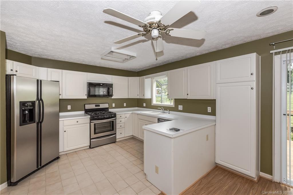 11814 Old Timber Road Charlotte, NC 28269 - Photo 11 of 36 Gallery Image 11