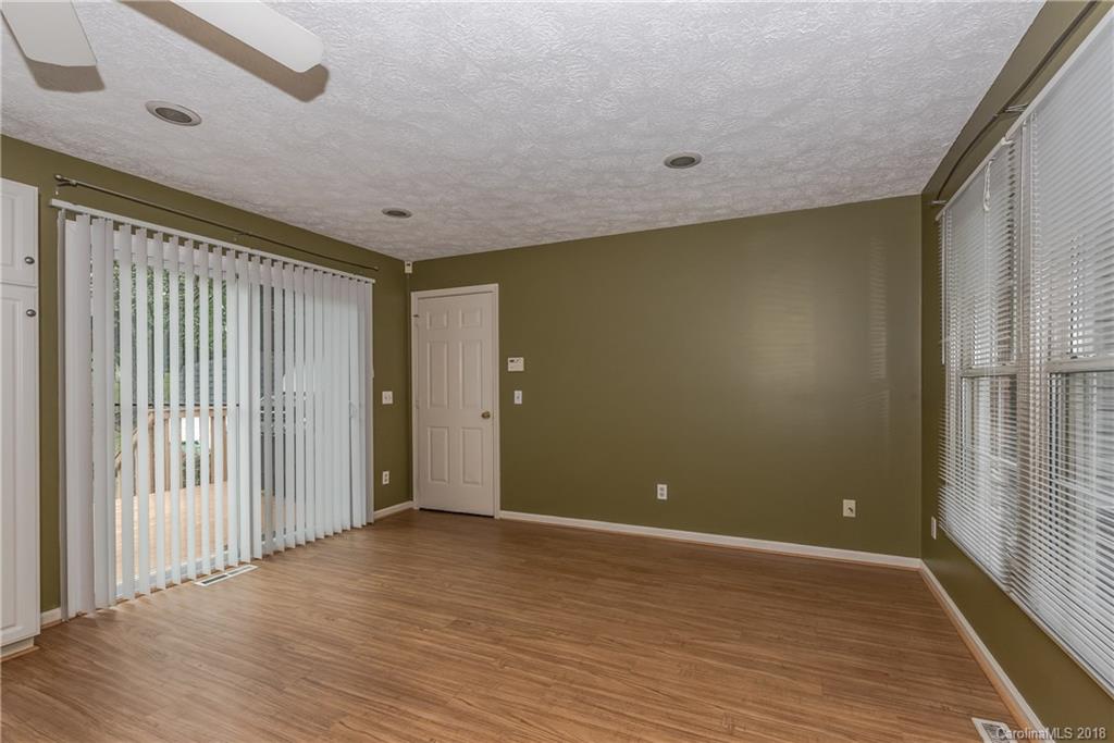 11814 Old Timber Road Charlotte, NC 28269 - Photo 15 of 36 Gallery Image 15