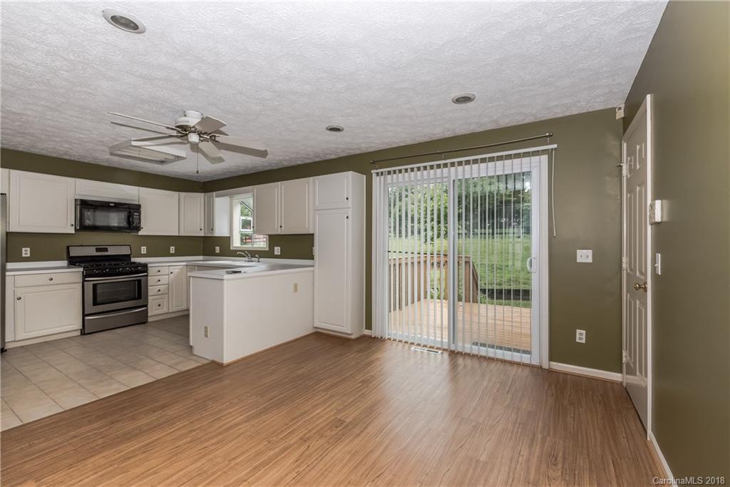 11814 Old Timber Road Charlotte, NC 28269 - Photo 16 of 36 Gallery Image 16