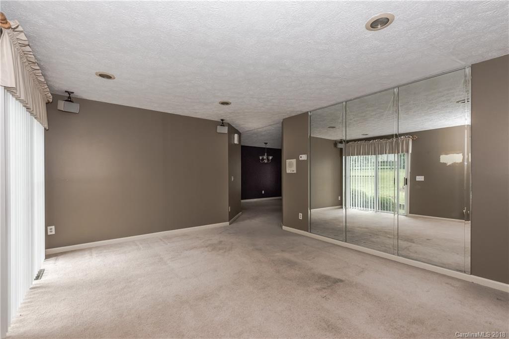 11814 Old Timber Road Charlotte, NC 28269 - Photo 20 of 36 Gallery Image 20