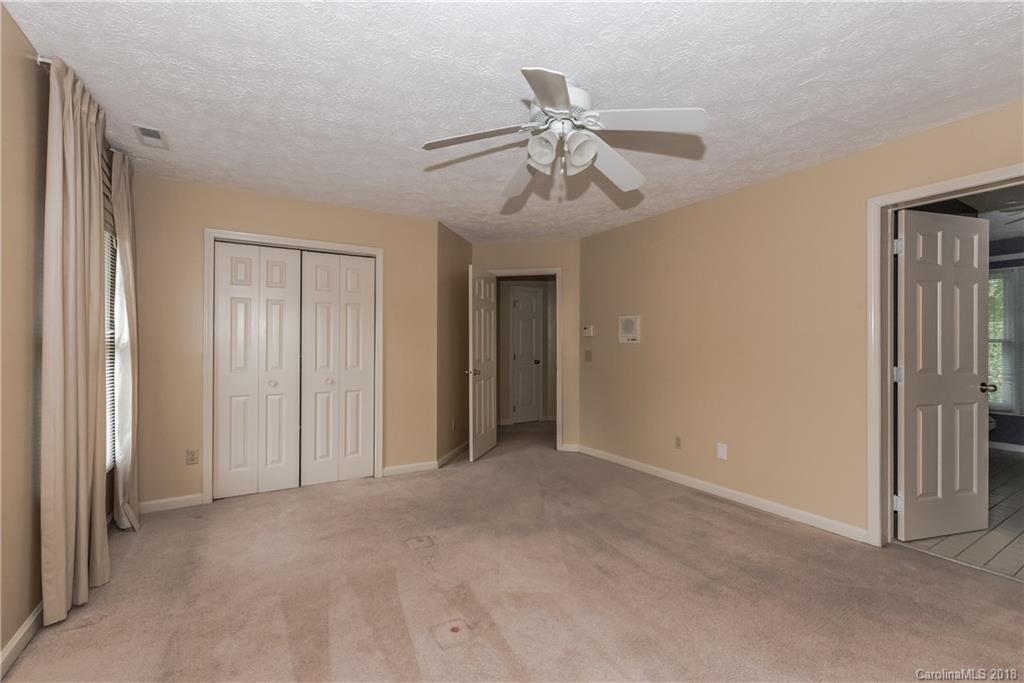 11814 Old Timber Road Charlotte, NC 28269 - Photo 24 of 36 Gallery Image 24