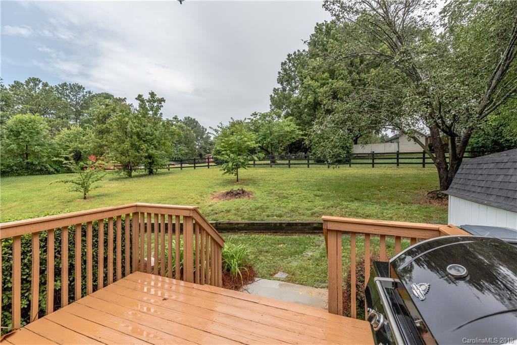 11814 Old Timber Road Charlotte, NC 28269 - Photo 33 of 36 Gallery Image 33