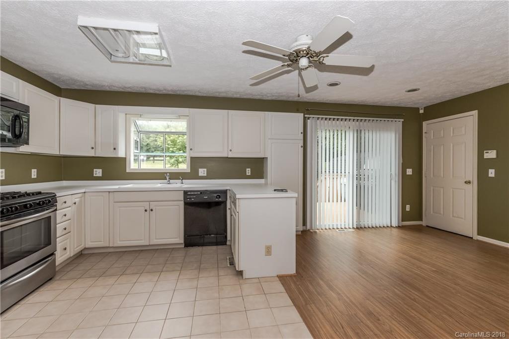 11814 Old Timber Road Charlotte, NC 28269 - Photo 10 of 36 Gallery Image 10