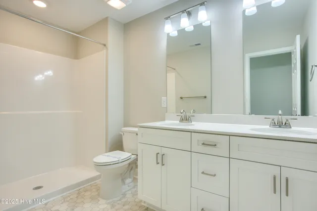 $279,900 | 218 Sandpiper Place, Holly Ridge, NC 28445