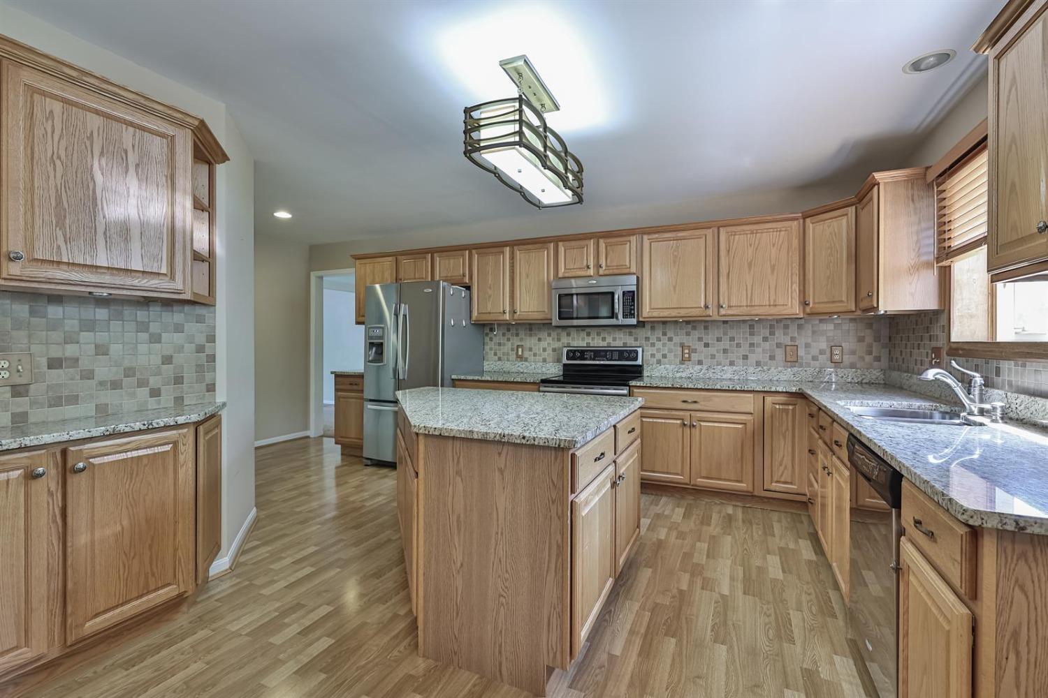 7321 Quailhollow Road Cincinnati, OH 45236 - Photo 10 of 46 Gallery Image 10