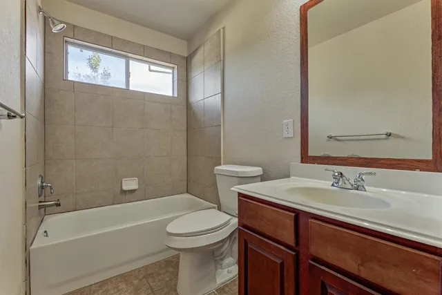 $635,000 | 66 West Frontera Circle, The Woodlands, TX 77382