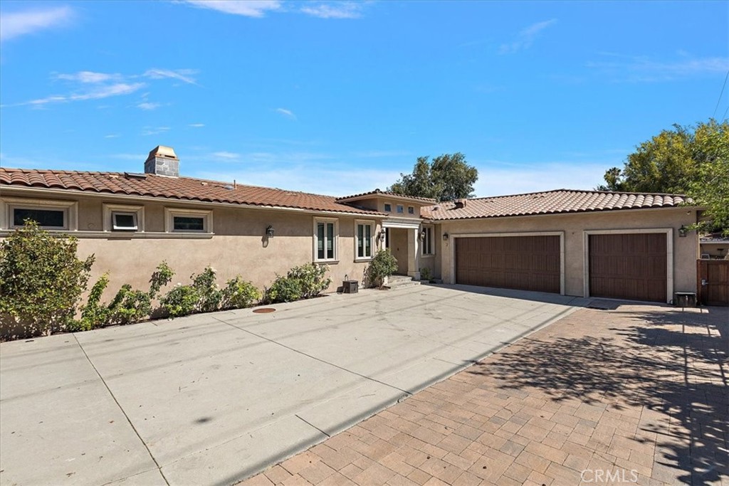 2 Stallion Road Rancho Palos Verdes, CA 90275 - Photo 3 of 44 Gallery Image 3