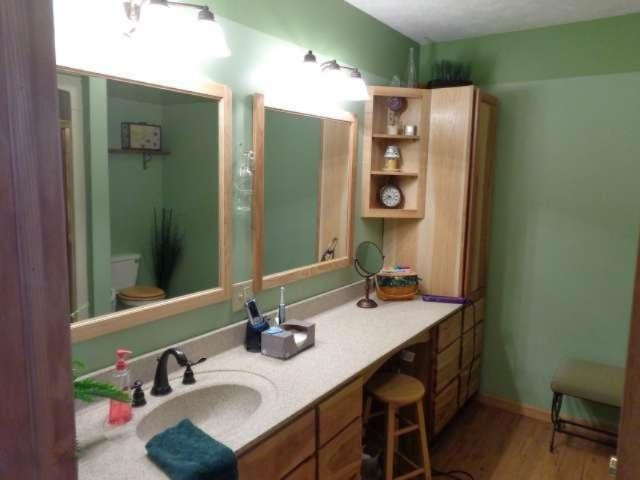 33260 Rohlfs Lane Niles, MI 49120 - Photo 24 of 36 bathroom