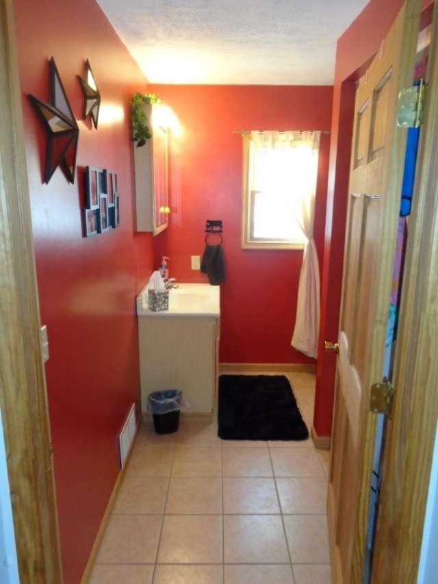 33260 Rohlfs Lane Niles, MI 49120 - Photo 27 of 36 bathroom 2