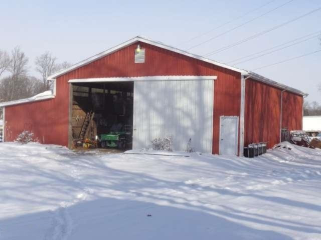 33260 Rohlfs Lane Niles, MI 49120 - Photo 31 of 36 barn