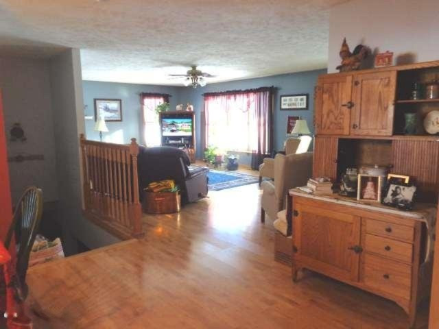 33260 Rohlfs Lane Niles, MI 49120 - Photo 9 of 36 view into living room from kitchen