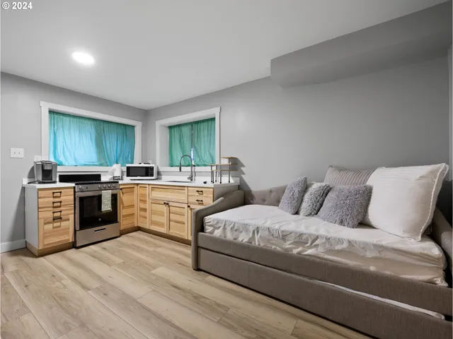 $1,050,000 | 88940 East Round Mountain Loop Road, Government Camp, OR 97028