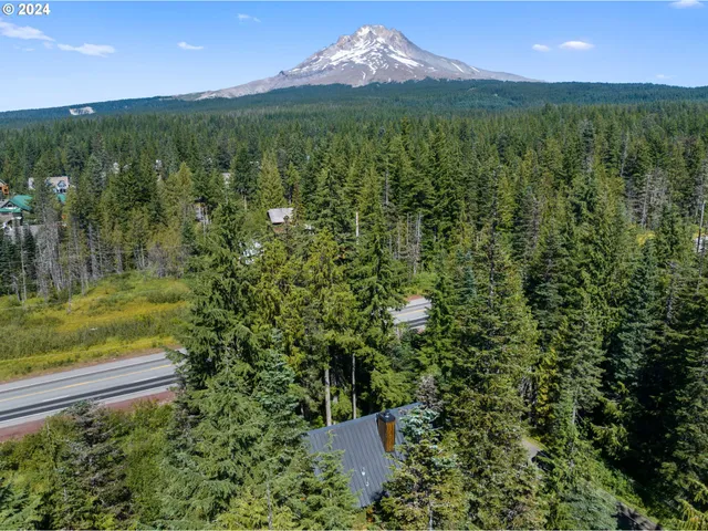 $1,050,000 | 88940 East Round Mountain Loop Road, Government Camp, OR 97028