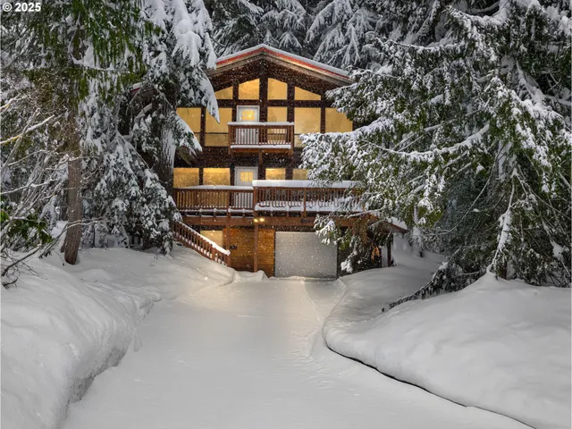 $1,050,000 | 88940 East Round Mountain Loop Road, Government Camp, OR 97028