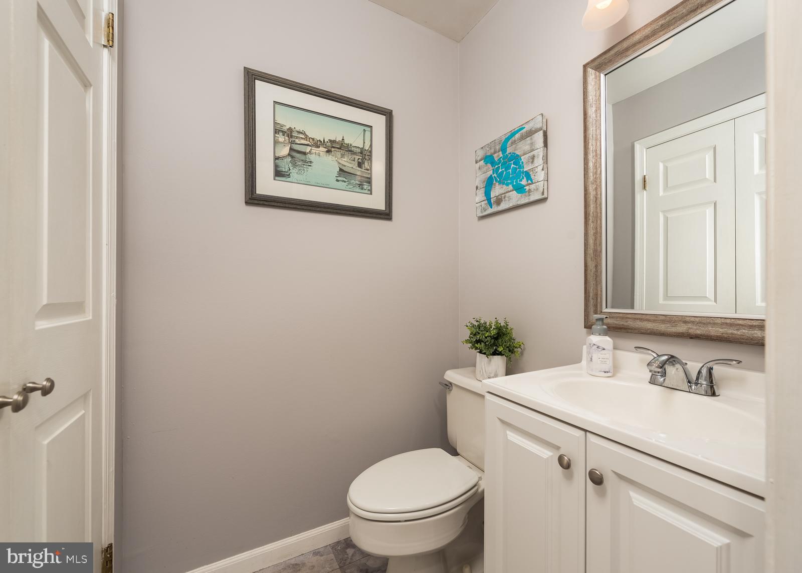 2803 Fennel Road Edgewater, MD 21037 - Photo 15 of 39 Half Bath on main level