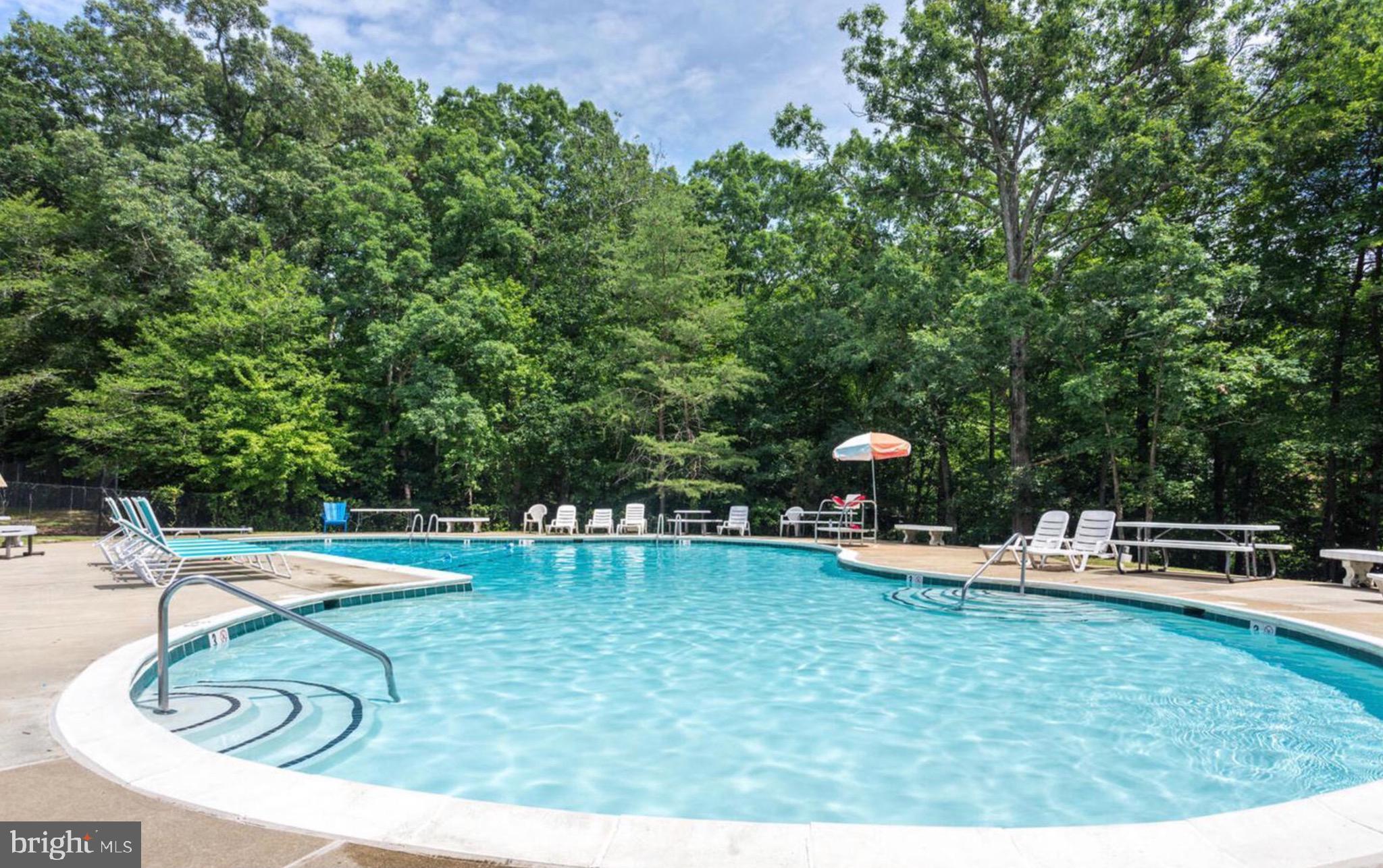 2803 Fennel Road Edgewater, MD 21037 - Photo 36 of 39 Beat the heat at the pool!
