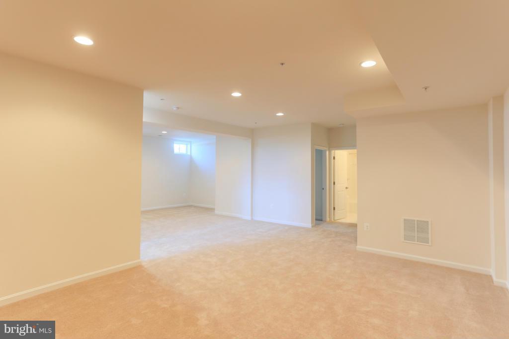 8150 Ridgely Loop Severn, MD 21144 - Photo 23 of 30 Interior (General)