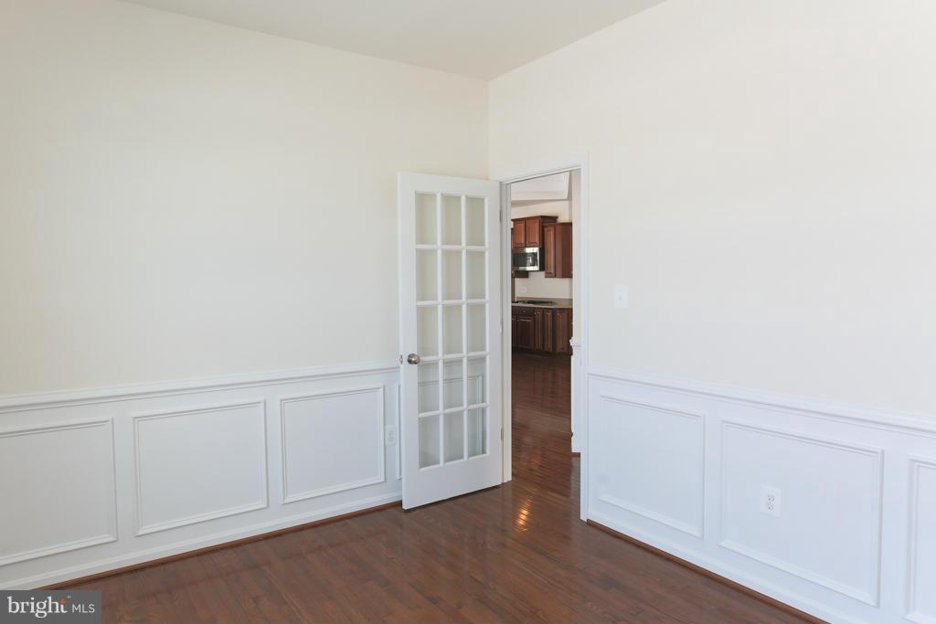 8150 Ridgely Loop Severn, MD 21144 - Photo 10 of 30 Interior (General)