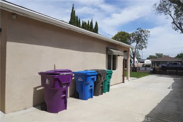 $3,950 | 5611 Lemon Avenue, Long Beach, CA 90805