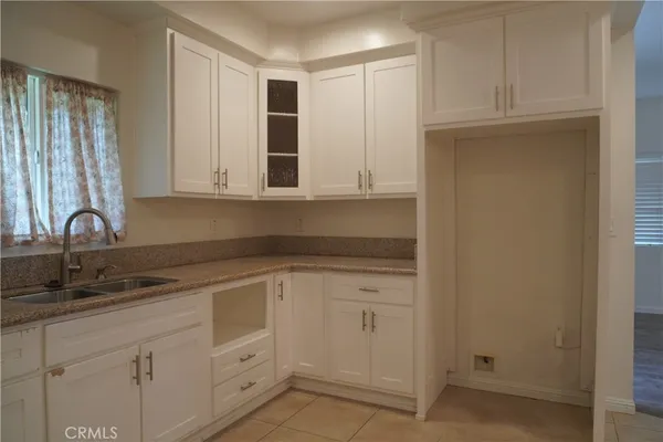 $3,950 | 5611 Lemon Avenue, Long Beach, CA 90805