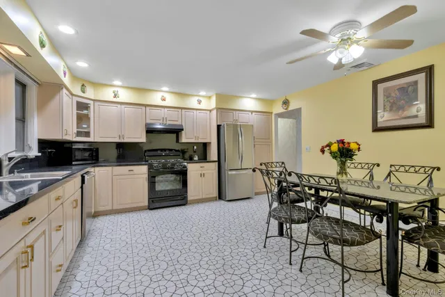 $1,100,000 | 44 Greenridge Way, Spring Valley, NY 10977