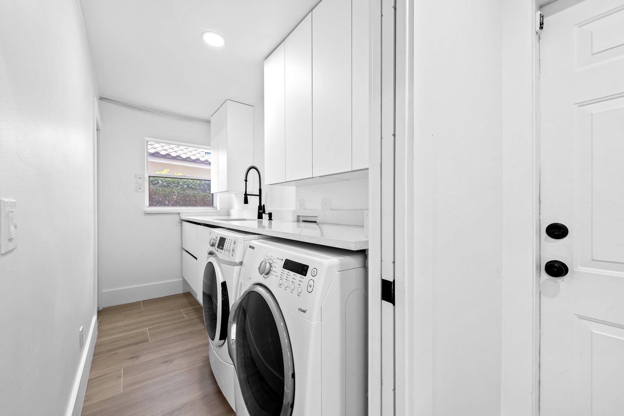 10811 Santa Rosa Drive Boca Raton, FL 33498 - Photo 11 of 43 Laundry Room