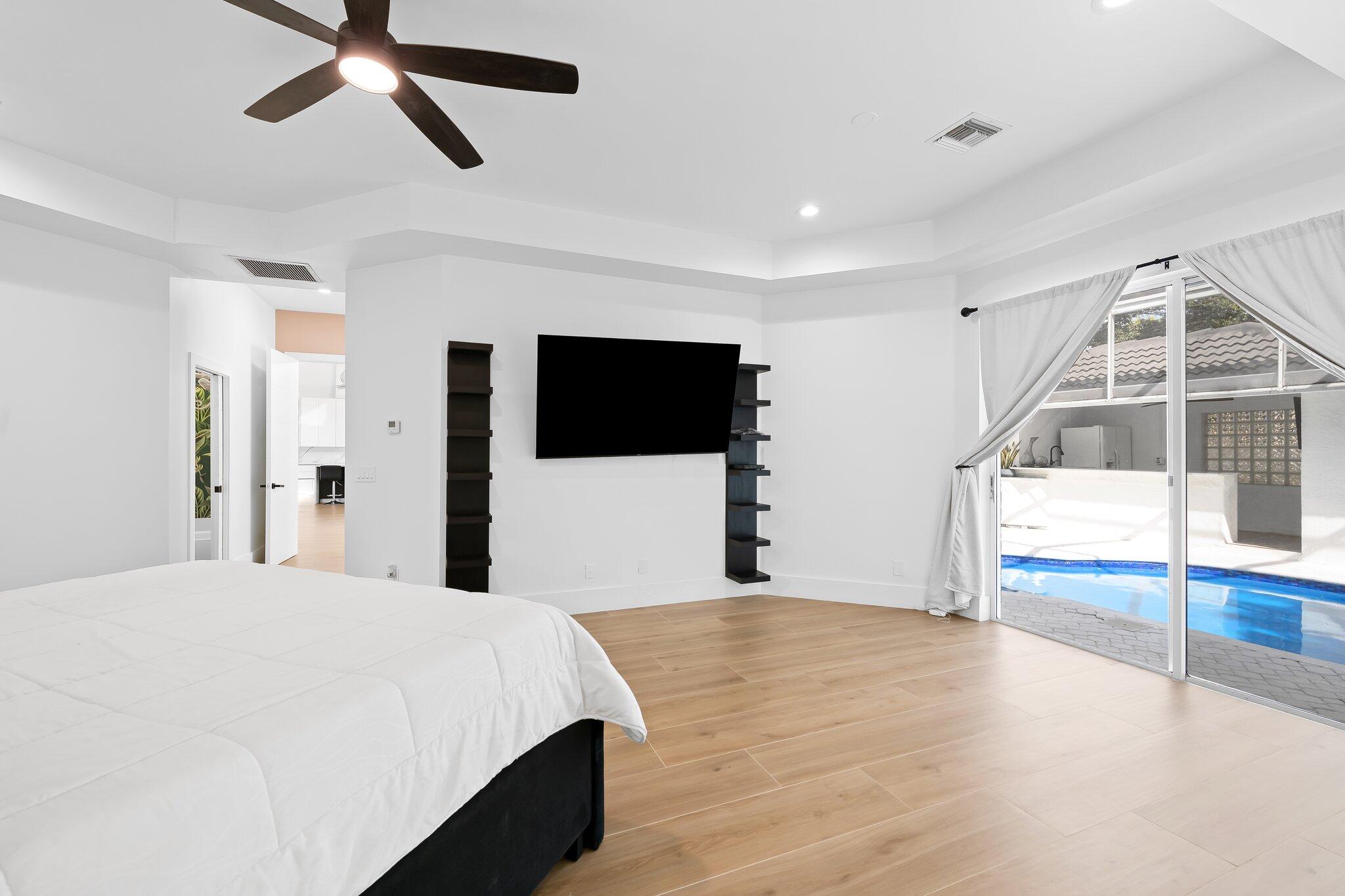 10811 Santa Rosa Drive Boca Raton, FL 33498 - Photo 16 of 43 Primary Suite