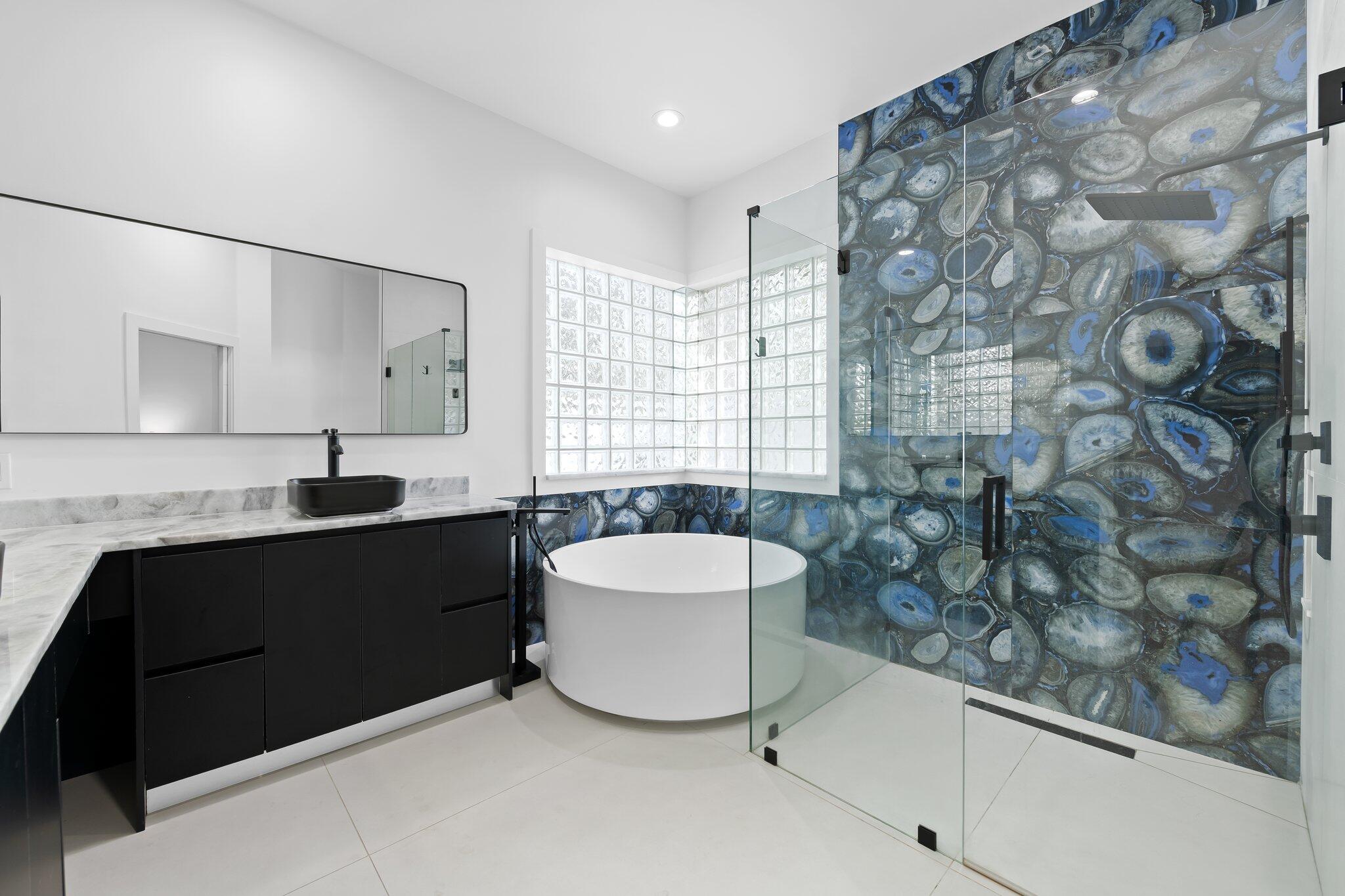 10811 Santa Rosa Drive Boca Raton, FL 33498 - Photo 18 of 43 Primary Bathroom
