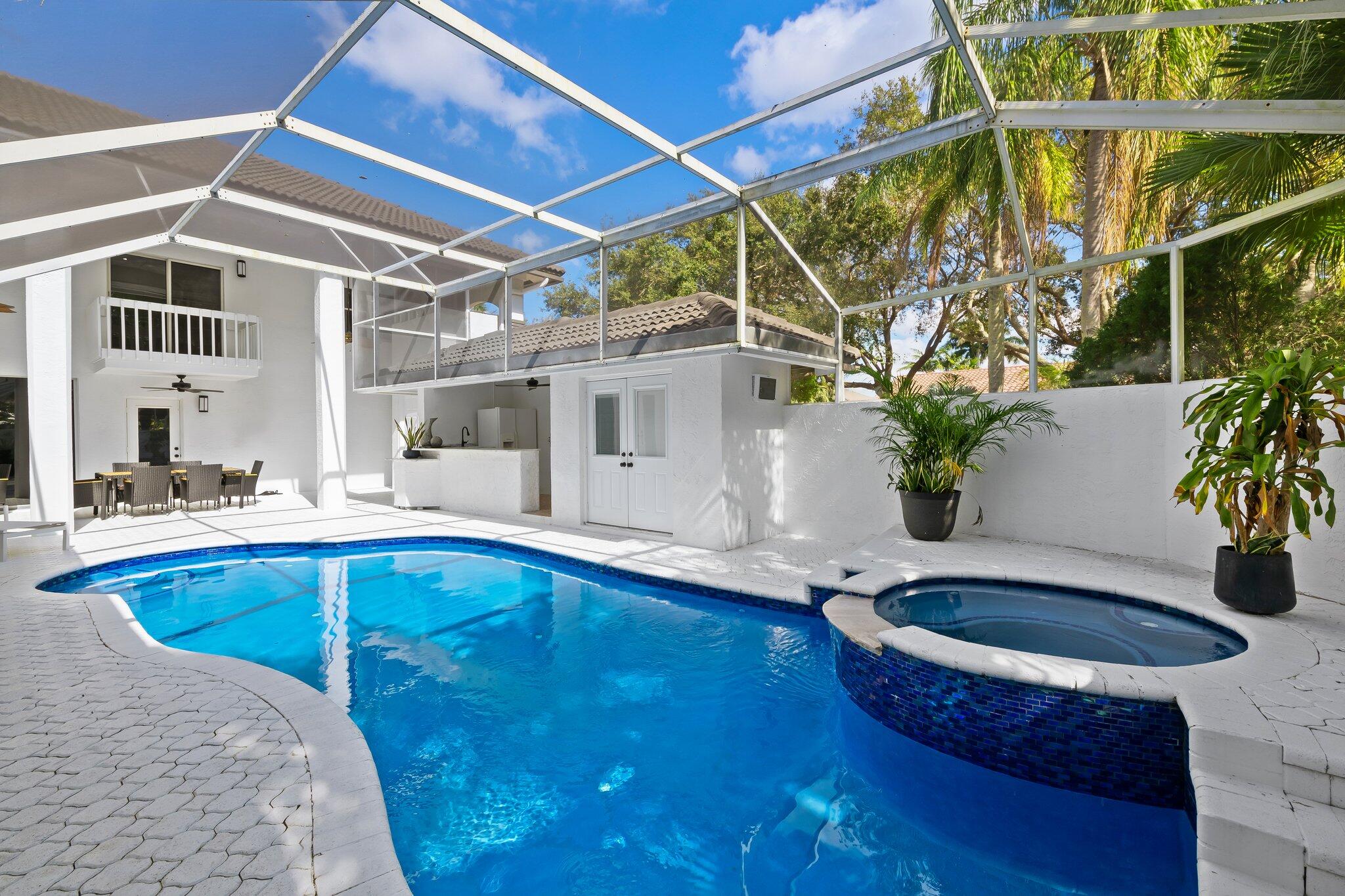 10811 Santa Rosa Drive Boca Raton, FL 33498 - Photo 31 of 43 Pool