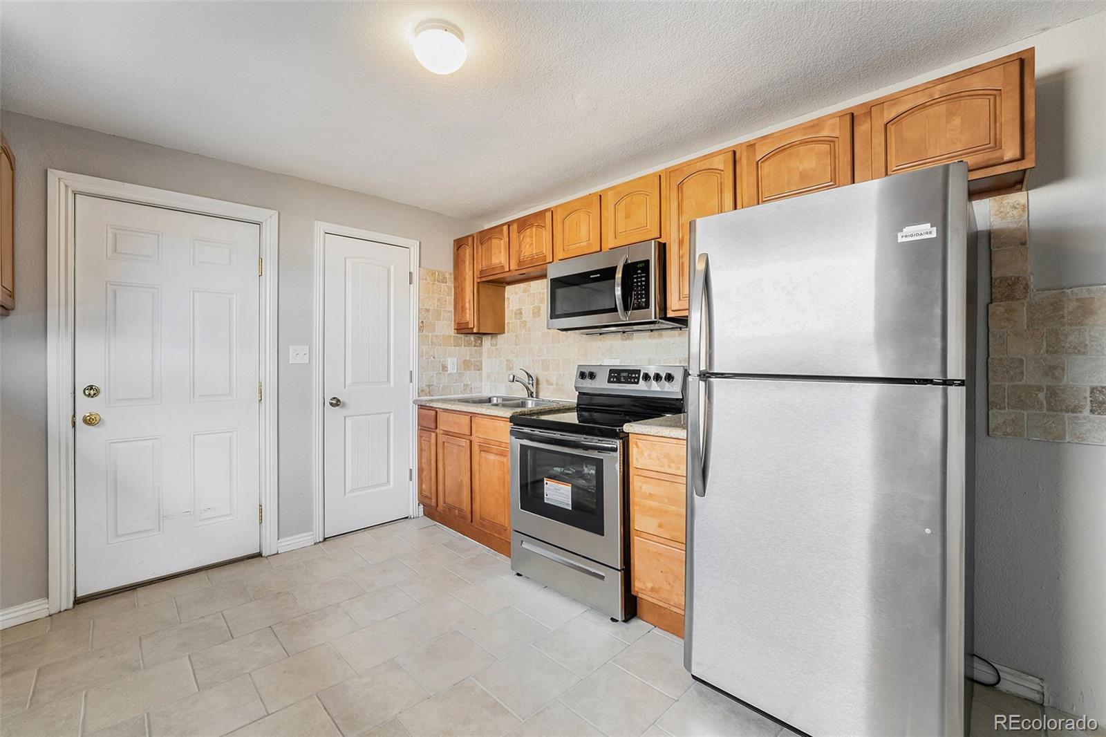 606 South Raleigh Street Denver, CO 80219 - Photo 9 of 17 Gallery Image 9