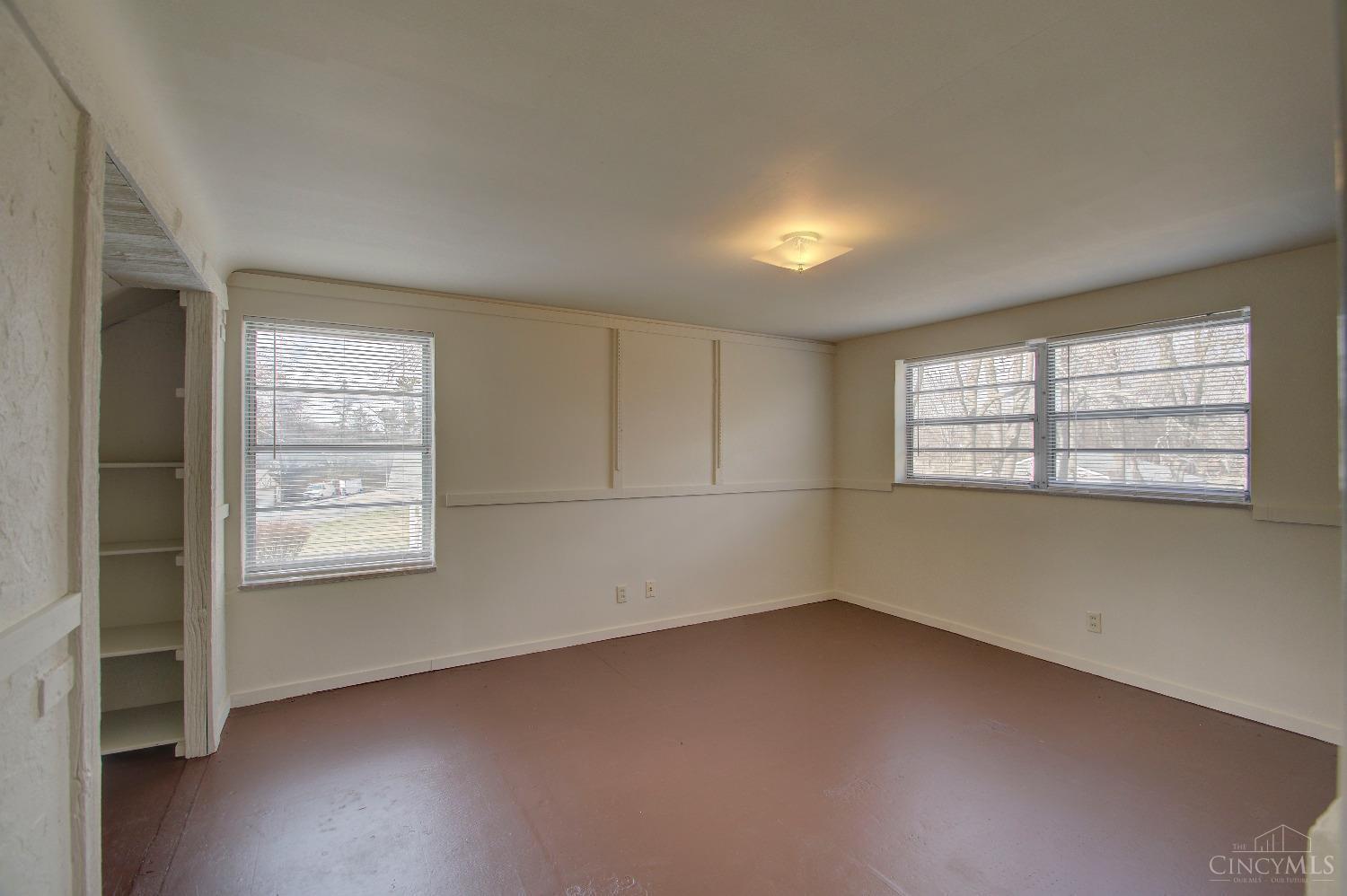 2868 Compton Road Cincinnati, OH 45251 - Photo 21 of 29