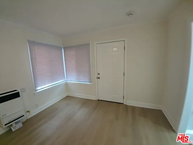 $2,195 | 4215 South Budlong Avenue, Los Angeles, CA 90037