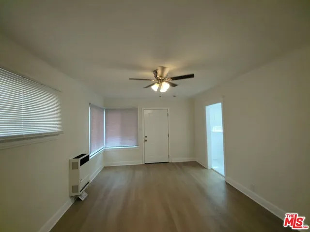 $2,195 | 4215 South Budlong Avenue, Los Angeles, CA 90037