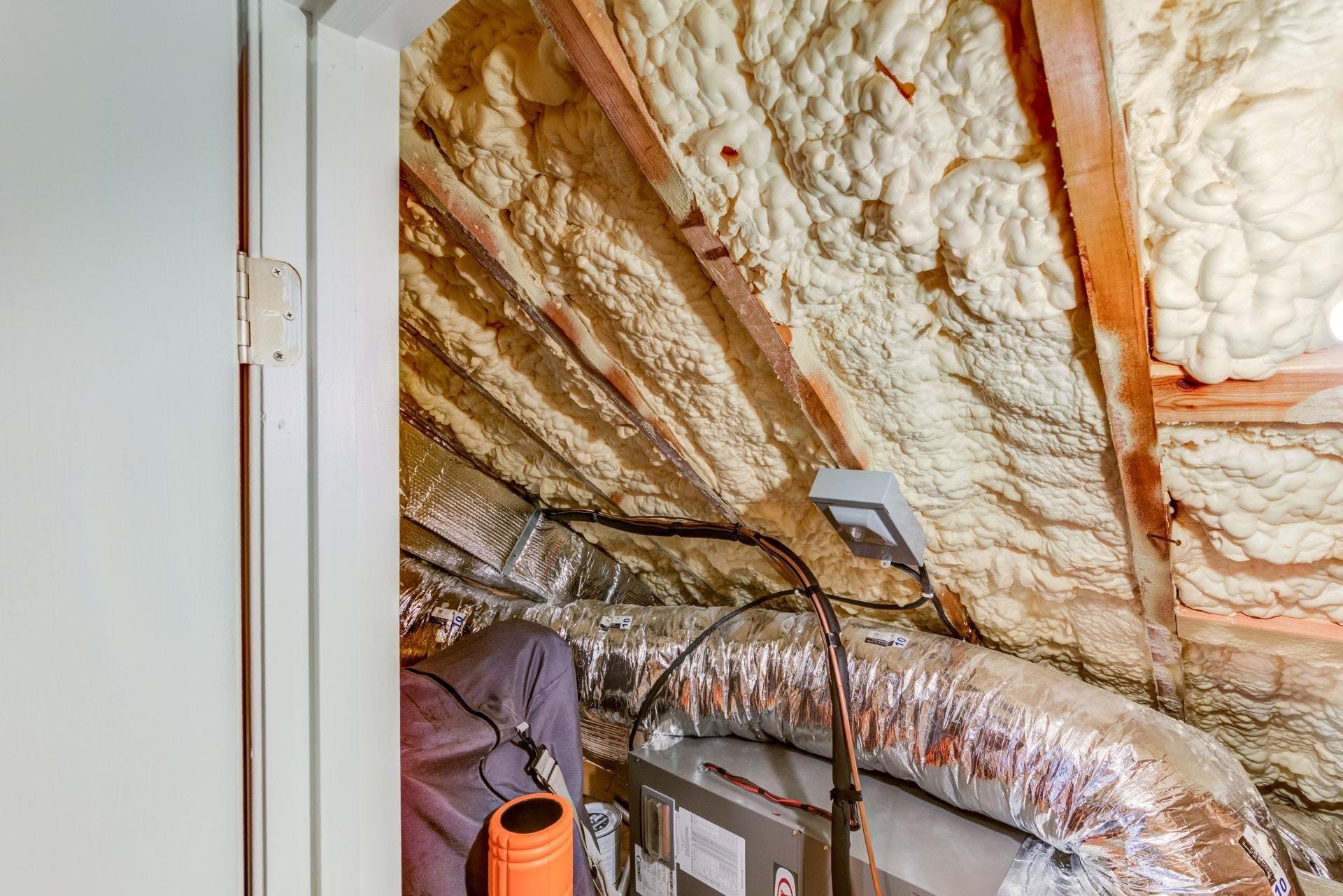 232 Bonavista Road Salem, VA 24153 - Photo 19 of 31 Foam Sprayed Insulation