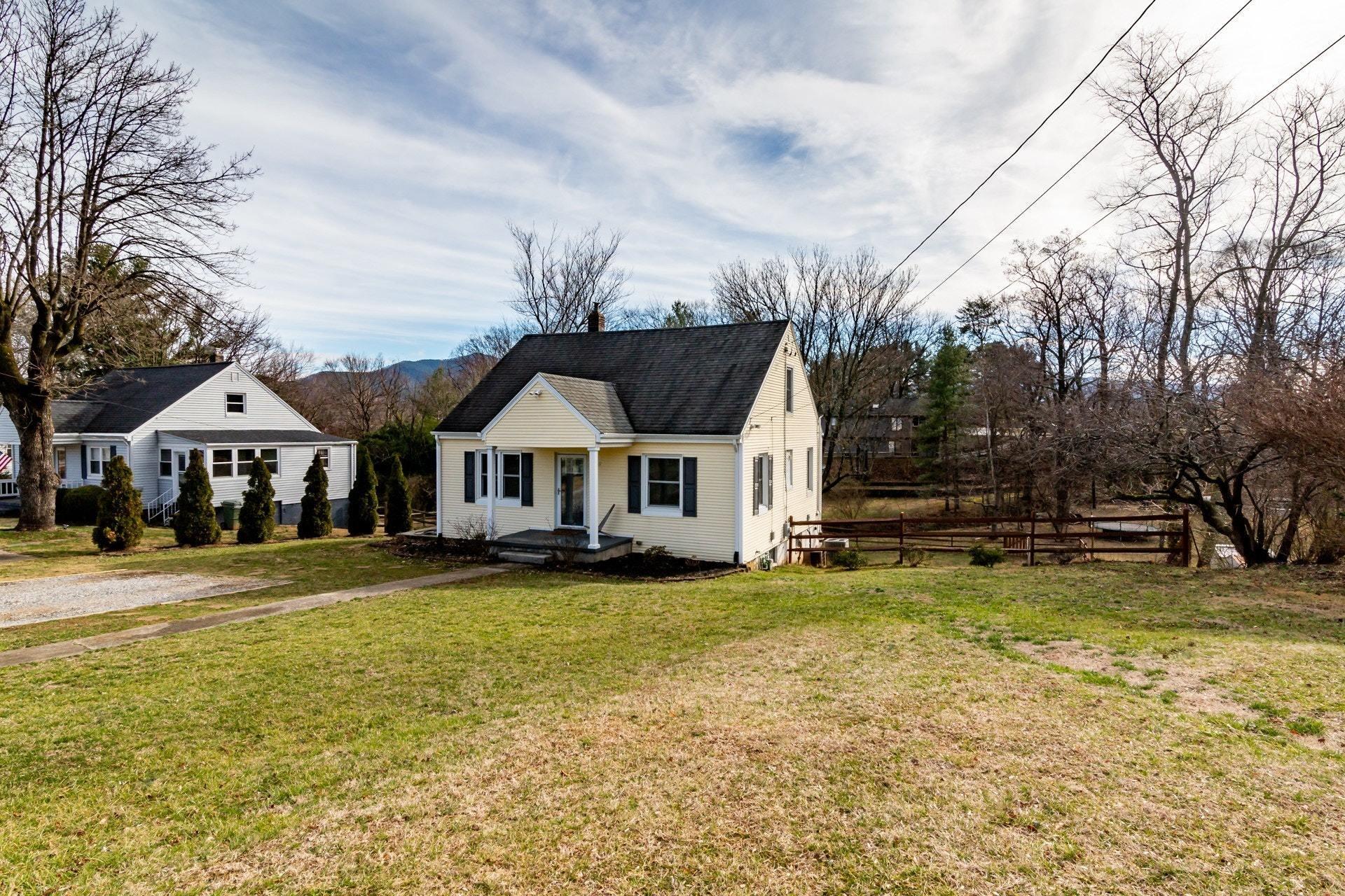 232 Bonavista Road Salem, VA 24153 - Photo 30 of 31 Don't miss this Salem home!