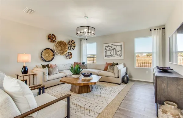 $2,500 | 313 Hopson Street, Van Alstyne, TX 75495