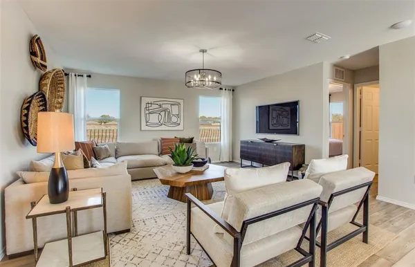 $2,500 | 313 Hopson Street, Van Alstyne, TX 75495