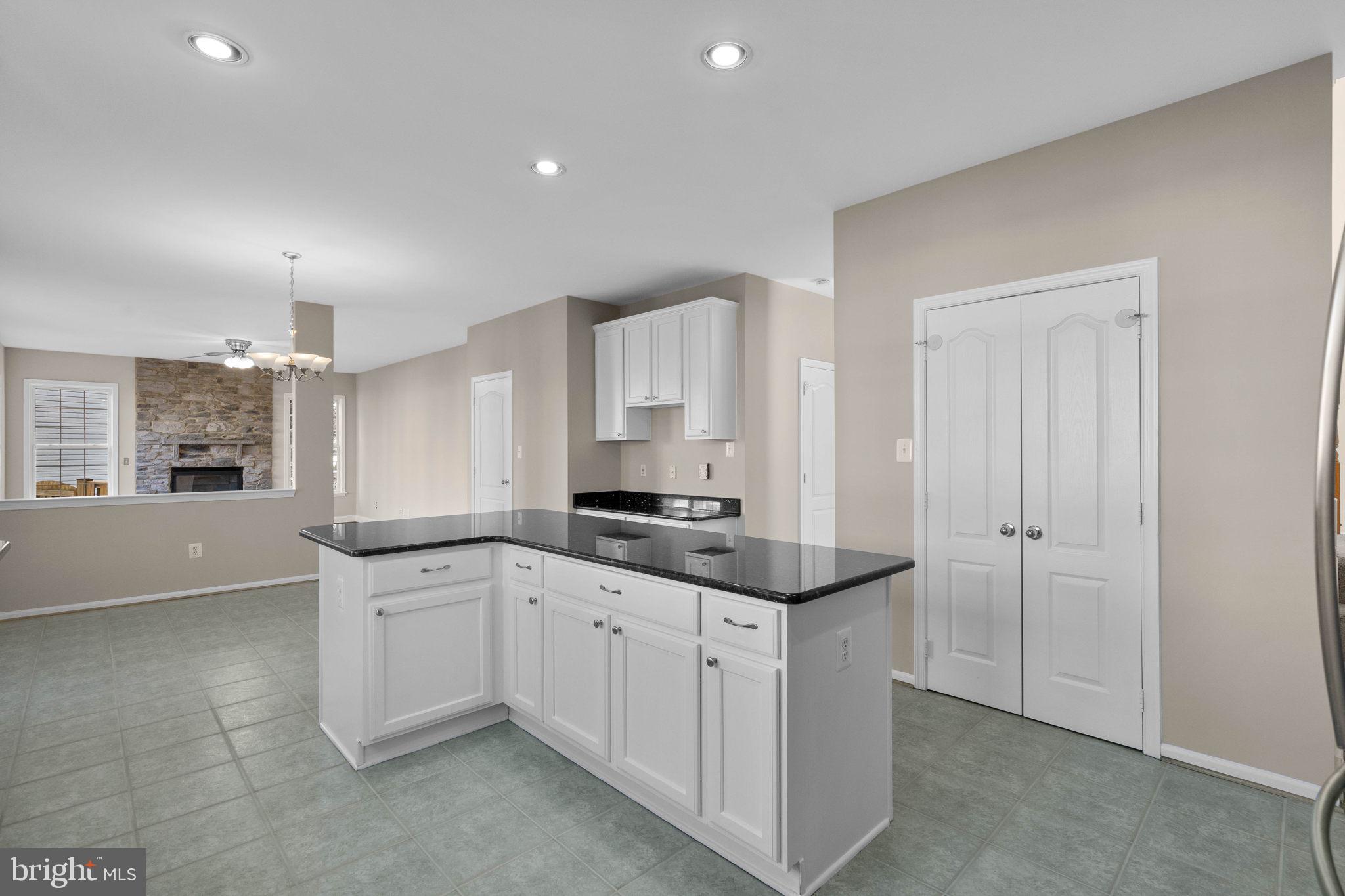 14000 Falconcrest Road Germantown, MD 20874 - Photo 28 of 71