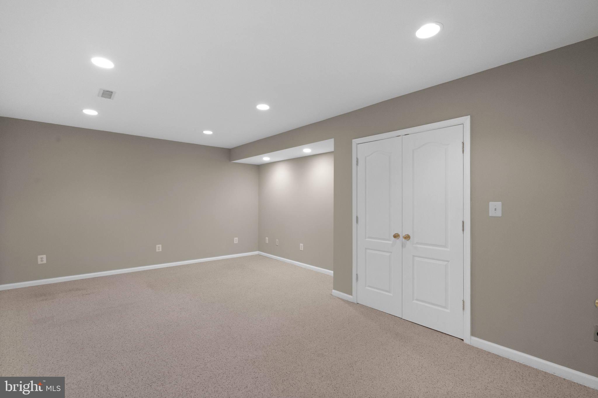 14000 Falconcrest Road Germantown, MD 20874 - Photo 51 of 71