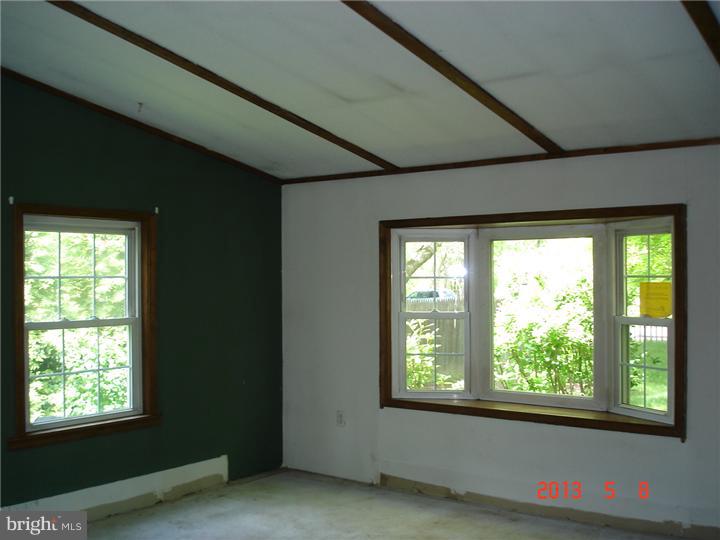618 Howell School Road Bear, DE 19701 - Photo 2 of 13 Gallery Image 2