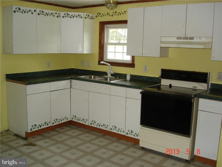 618 Howell School Road Bear, DE 19701 - Photo 5 of 13 Gallery Image 5