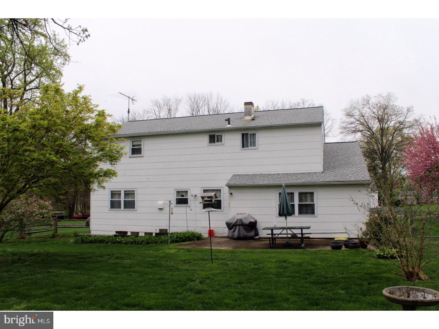565 Parmentier Road Warminster, PA 18974 - Photo 18 of 18