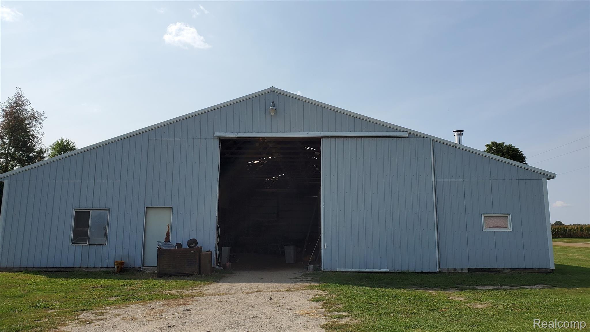 5075 Emmons Road Fowlerville, MI 48836 - Photo 27 of 28 20200923_144342.jpg
