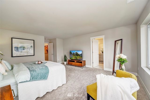 $1,275,000 | 897 Northeast 4th Street, North Bend, WA 98045