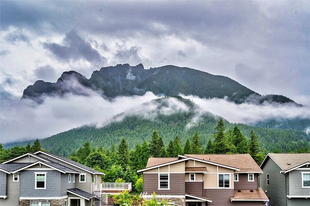 $1,275,000 | 897 Northeast 4th Street, North Bend, WA 98045